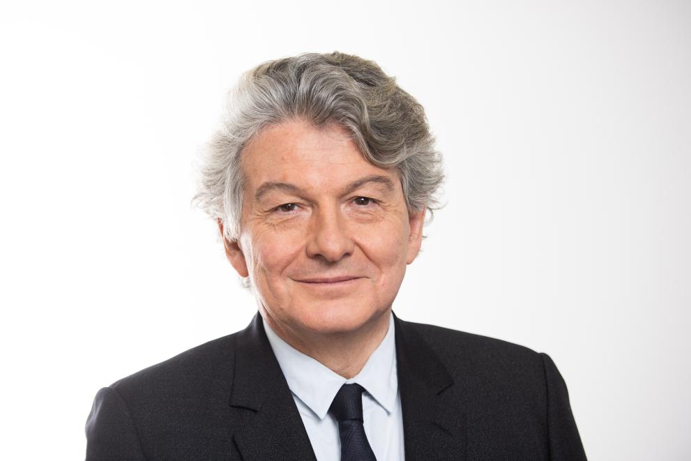 Comisarul European Thierry BRETON Efectuează O Vizită în România Ca ...